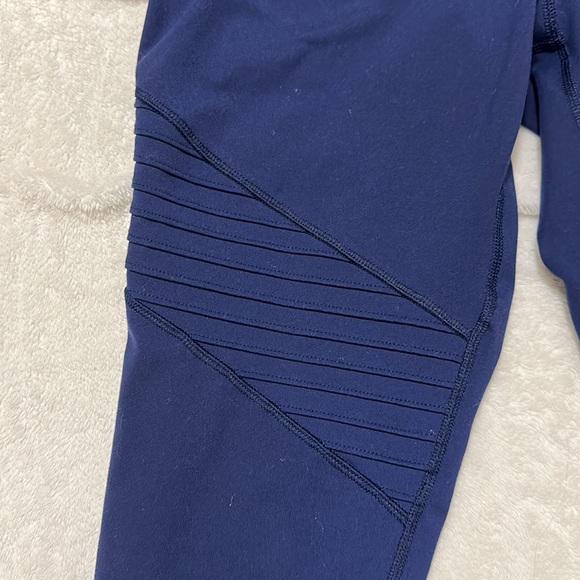 Old Navy Leggings - Picture 3 of 4